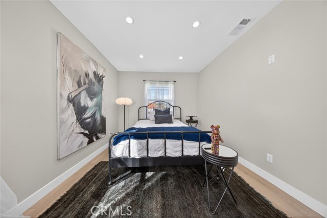 Detail Gallery Image 17 of 44 For 6820 Jellico Ave, Lake Balboa,  CA 91406 - 3 Beds | 2 Baths