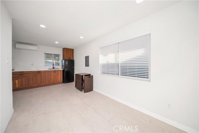 Detail Gallery Image 35 of 44 For 1610 N Amador Ave, Ontario,  CA 91764 - 5 Beds | 3 Baths