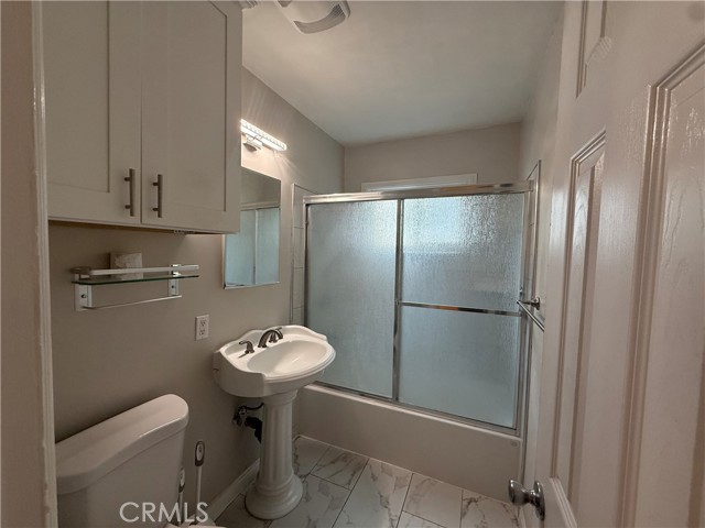 18003 S Denker Avenue, Gardena CA: https://media.crmls.org/medias/17b5ac1c-585d-4c97-9810-ddff76ae8a7f.jpg