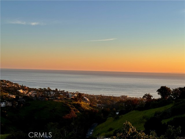 Detail Gallery Image 21 of 22 For 2155 Temple Hills, Laguna Beach,  CA 92651 - 5 Beds | 6/1 Baths
