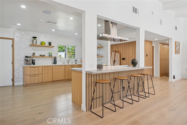 Detail Gallery Image 20 of 53 For 5700 El Canon Ave, Woodland Hills,  CA 91367 - 3 Beds | 3 Baths