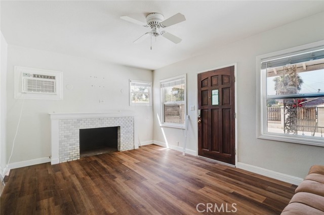 15096 Paddock Street photo 10