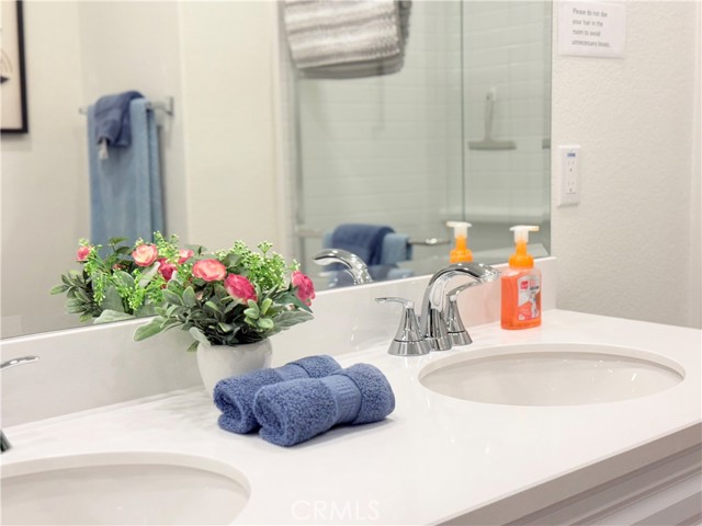 8543 Midway Lane, Chino CA: https://media.crmls.org/medias/17b697b2-0fed-42f5-82ed-300aa2f92aad.jpg
