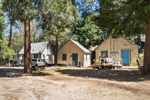 632 Leebert Way, Crestline CA: https://media.crmls.org/medias/17b6eba5-80bb-46a2-a3f9-3a195b6ea956.jpg
