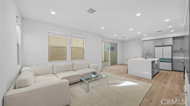 Detail Gallery Image 3 of 48 For 16122 Meadowhouse Ave, Chino,  CA 91708 - 4 Beds | 3 Baths