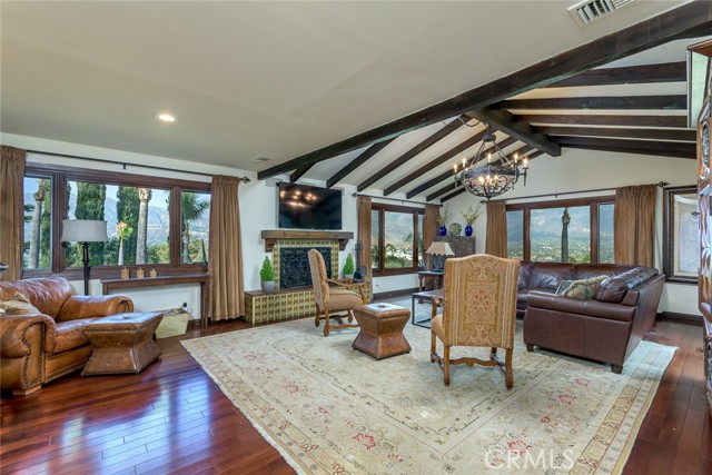 Detail Gallery Image 18 of 76 For 420 Inverness Dr, La Canada Flintridge,  CA 91011 - 6 Beds | 5/1 Baths