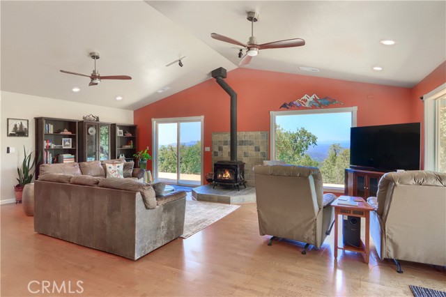 Detail Gallery Image 6 of 61 For 6097 Sherlock Rd, Midpines,  CA 95345 - 3 Beds | 2 Baths