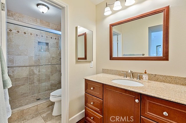 Detail Gallery Image 7 of 13 For 619 Springbrook, Irvine,  CA 92614 - 2 Beds | 2 Baths