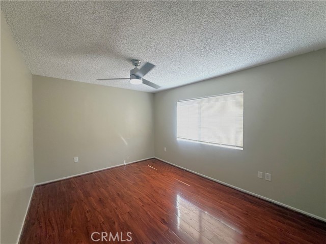 Detail Gallery Image 7 of 16 For 13466 Almetz St, Sylmar,  CA 91342 - 4 Beds | 2/1 Baths