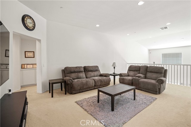 3223 W Avenue J7, Lancaster CA: https://media.crmls.org/medias/17bb5964-f4cf-4936-b9a9-9c2c8453a1d3.jpg