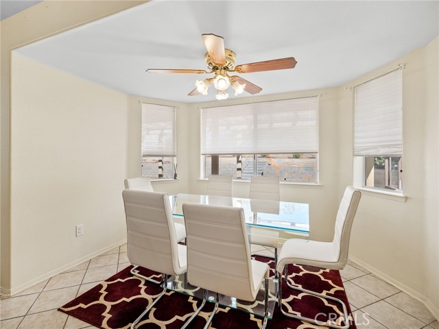 18668 Kamana Road, Apple Valley CA: https://media.crmls.org/medias/17bb8840-ad70-4d1f-9f50-ba4740e492ce.jpg