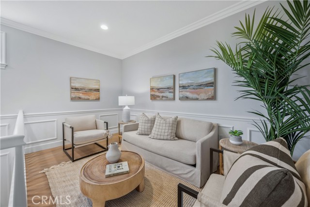 9 Whitford, Irvine CA: https://media.crmls.org/medias/17bb92f5-20d1-48eb-9a2a-57f943ad7533.jpg