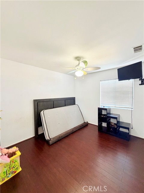 2572 S Young Court, San Bernardino CA: https://media.crmls.org/medias/17bc41d0-4422-4fac-9c01-6ba26e486434.jpg