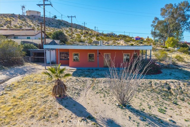 Detail Gallery Image 4 of 47 For 6572 Bullion, Twentynine Palms,  CA 92277 - 2 Beds | 1 Baths