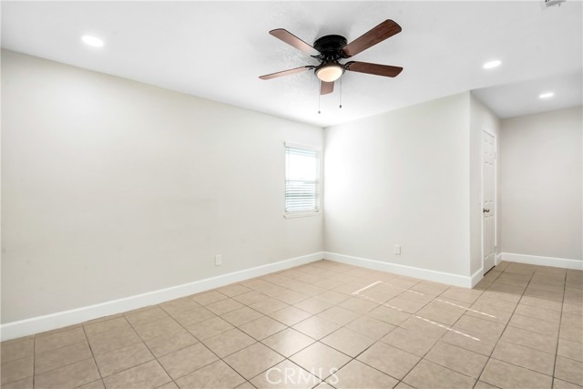 Detail Gallery Image 15 of 20 For 3015 Spruce St, Rialto,  CA 92376 - 4 Beds | 2 Baths