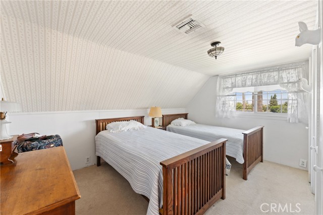 527 W Palm Avenue, Redlands CA: https://media.crmls.org/medias/17bcdd5c-45e4-4fbb-bf8d-528733cb1830.jpg