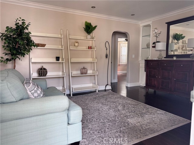 Detail Gallery Image 7 of 39 For 5222 E Parkcrest St, Long Beach,  CA 90808 - 3 Beds | 2 Baths