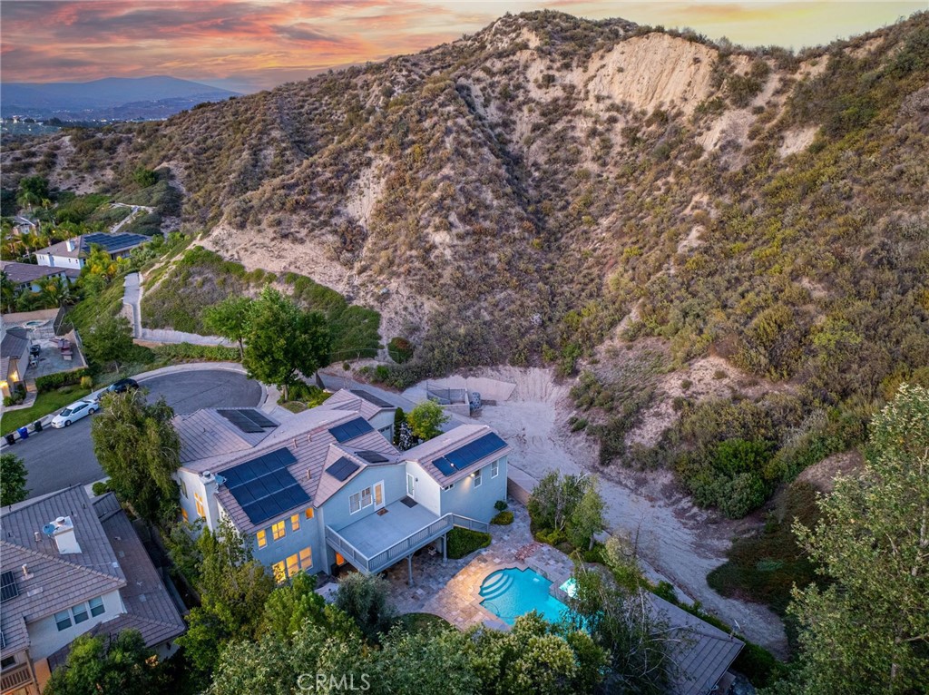 https://media.crmls.org/medias/17bd971c-7800-42ab-9607-fa7609f88139.jpg?preset=X-Large