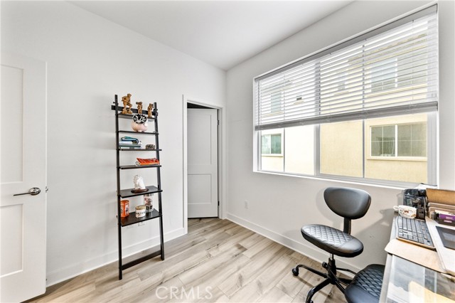 Detail Gallery Image 19 of 29 For 2560 Valentina Way #2,  Commerce,  CA 90040 - 3 Beds | 3 Baths