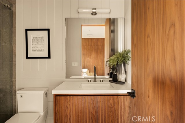 Detail Gallery Image 21 of 41 For 4930 Edgerton Ave, Encino,  CA 91436 - 5 Beds | 5/1 Baths