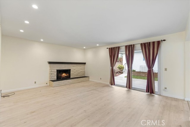 Detail Gallery Image 4 of 20 For 10602 Helendale Ave, Tujunga,  CA 91042 - 3 Beds | 2 Baths