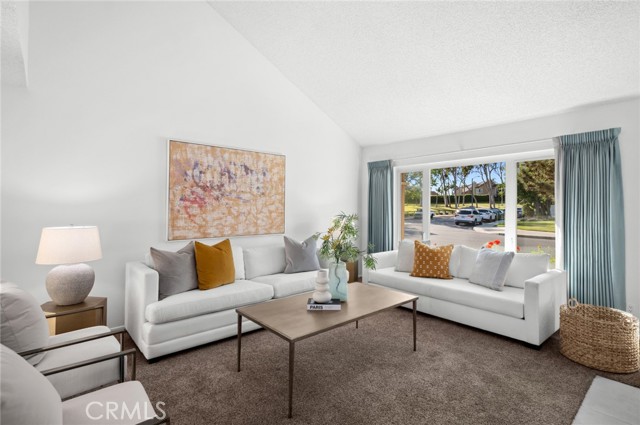 Detail Gallery Image 10 of 46 For 24852 Costeau St, Laguna Hills,  CA 92653 - 4 Beds | 2/1 Baths