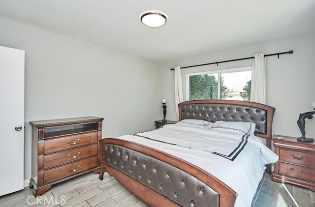 Detail Gallery Image 14 of 18 For 1734 E Hawthorne St, Ontario,  CA 91764 - 4 Beds | 2 Baths