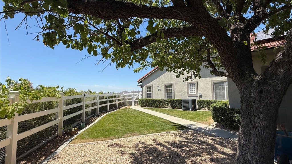 MLS #OC25148104 img 8