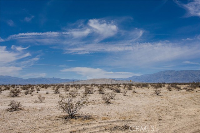 Detail Gallery Image 15 of 16 For 4300 Bagdad Hwy, Twentynine Palms,  CA 92277 - – Beds | – Baths