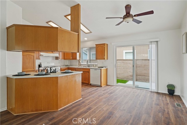 Image 6 of 26 For 19853 Cottonwood Drive