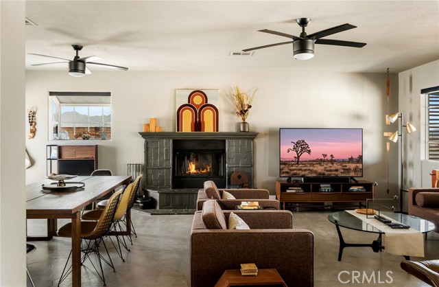 84328 Amboy Road, 29 Palms CA: https://media.crmls.org/medias/17c387b3-a746-48fc-b075-d50e2bfde707.jpg