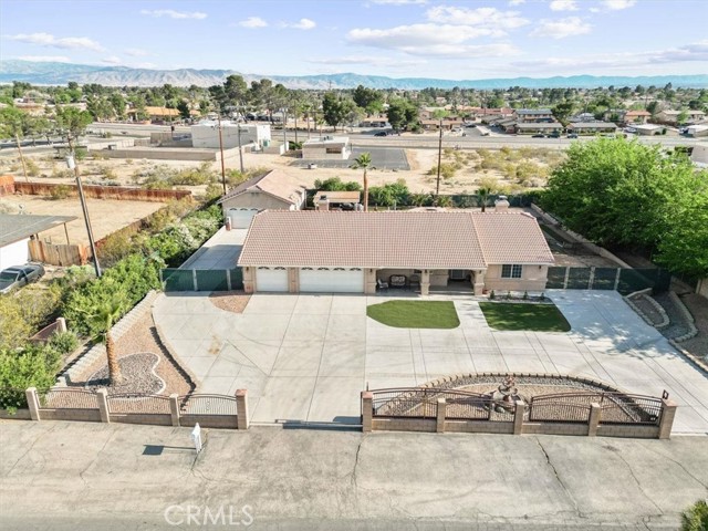 19287 Allegheny Road, Apple Valley CA: https://media.crmls.org/medias/17c4b2fd-49b4-4373-b0a6-42da71b1d766.jpg