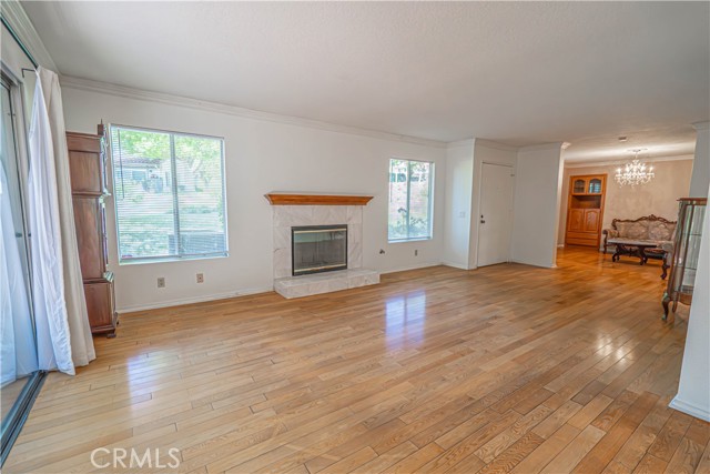 Detail Gallery Image 8 of 42 For 19210 Lahey St #2,  Porter Ranch,  CA 91326 - 3 Beds | 2/1 Baths