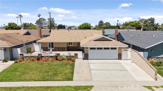 Image 2 for 19871 Lexington Ln, Huntington Beach, CA 92646