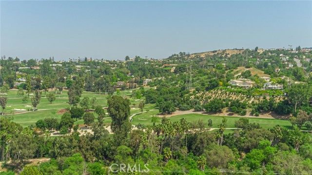 Detail Gallery Image 51 of 62 For 18621 Paseo Nuevo Dr, Tarzana,  CA 91356 - 4 Beds | 3/1 Baths