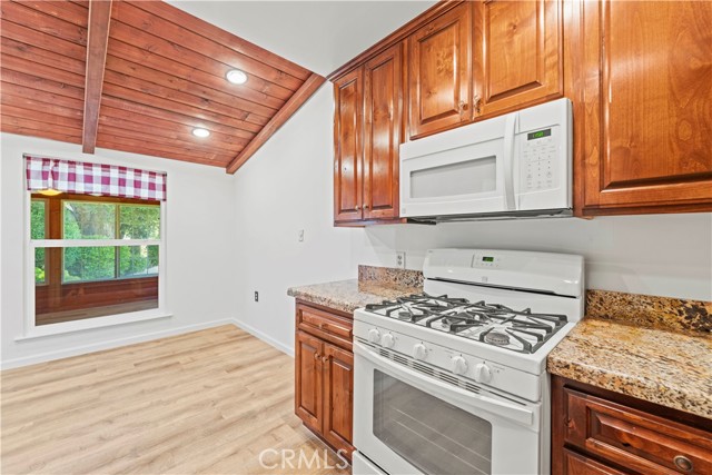 2 Bed Home for Sale in Newhall, California