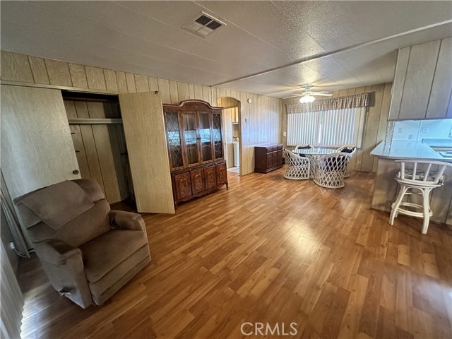 Detail Gallery Image 22 of 44 For 13393 Mariposa Rd #114,  Victorville,  CA 92395 - 2 Beds | 2 Baths