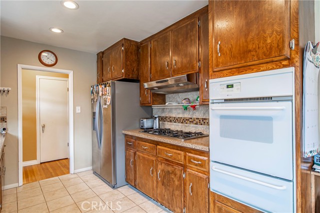 Detail Gallery Image 6 of 32 For 6039 South St, Lakewood,  CA 90713 - 3 Beds | 2 Baths