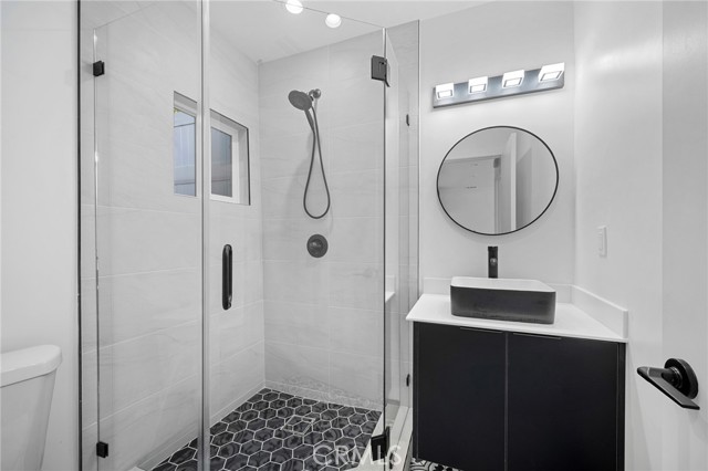 Detail Gallery Image 11 of 18 For 7810 Forsythe St Ave, Sunland,  CA 91040 - 2 Beds | 2 Baths