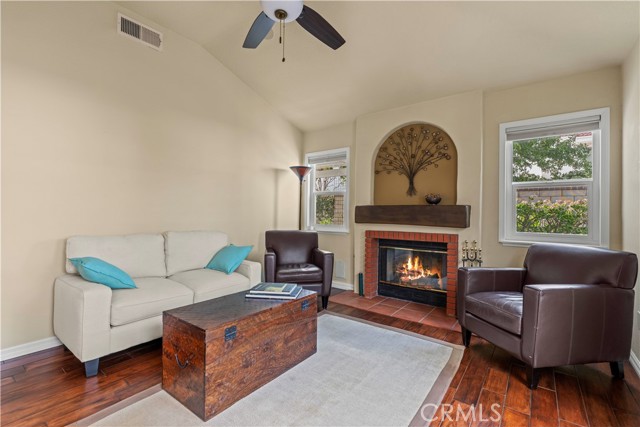 Detail Gallery Image 21 of 52 For 26355 Marsala Dr, Valencia,  CA 91355 - 4 Beds | 2 Baths