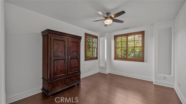 18041 Merlin Road, Silverado CA: https://media.crmls.org/medias/17c7d600-ffd1-41e6-a7a3-9e24048b71ef.jpg