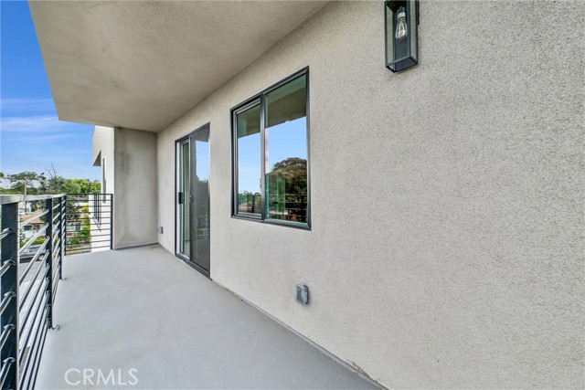 Detail Gallery Image 8 of 41 For 274 N 11th Ave #3,  Upland,  CA 91786 - 3 Beds | 3 Baths