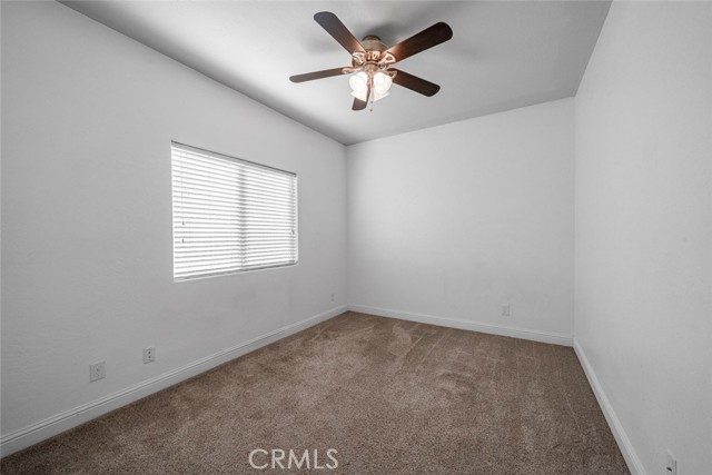 Detail Gallery Image 27 of 38 For 2027 W Babcock, Visalia,  CA 93291 - 4 Beds | 2/1 Baths