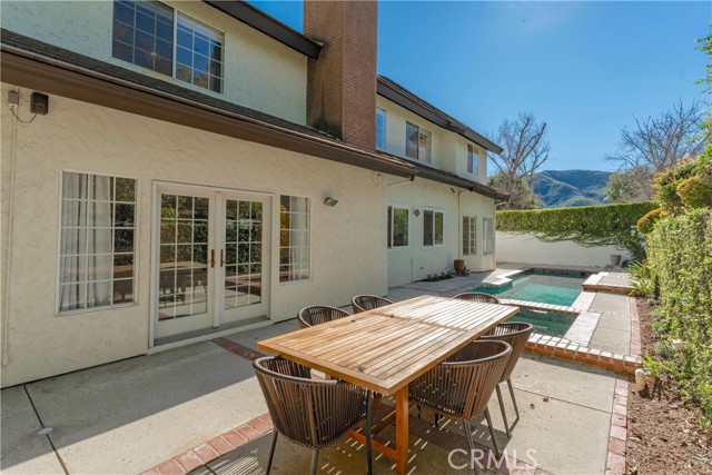 Detail Gallery Image 43 of 51 For 5501 Fairgrange Dr, Agoura Hills,  CA 91301 - 6 Beds | 3 Baths