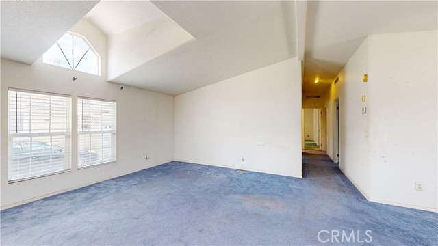 Detail Gallery Image 18 of 37 For 3595 Santa Fe Ave #209,  Long Beach,  CA 90810 - 3 Beds | 2 Baths