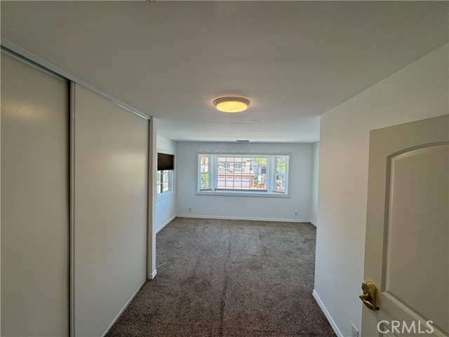 21041 Shaw Lane, Huntington Beach CA: https://media.crmls.org/medias/17c99459-7922-4f43-adf1-4ddc1fee2e4d.jpg