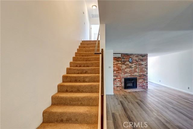 Detail Gallery Image 9 of 25 For 7809 N via Foggia, Burbank,  CA 91504 - 2 Beds | 3 Baths