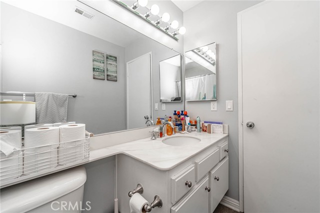 Detail Gallery Image 28 of 36 For 26212 Rainbow Glen Dr, Newhall,  CA 91321 - 2 Beds | 2 Baths