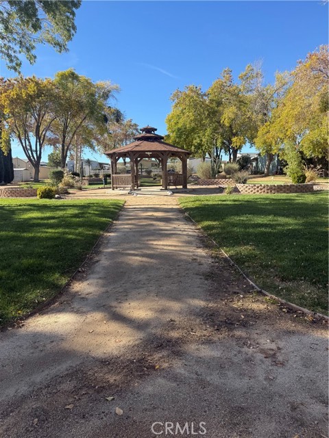 Detail Gallery Image 22 of 32 For 13393 Mariposa Rd, #97, Victorville,  CA 92395 - 3 Beds | 2 Baths