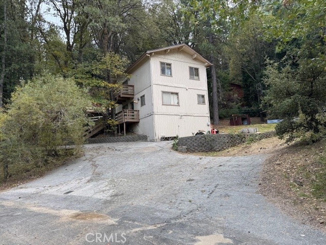 667 Pyramid, Crestline, CA 92325